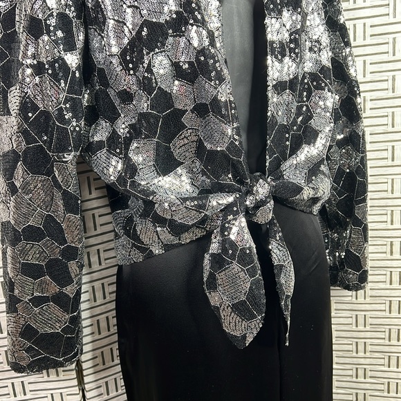 Chicos sequined tie open front top - Picture 4 of 10